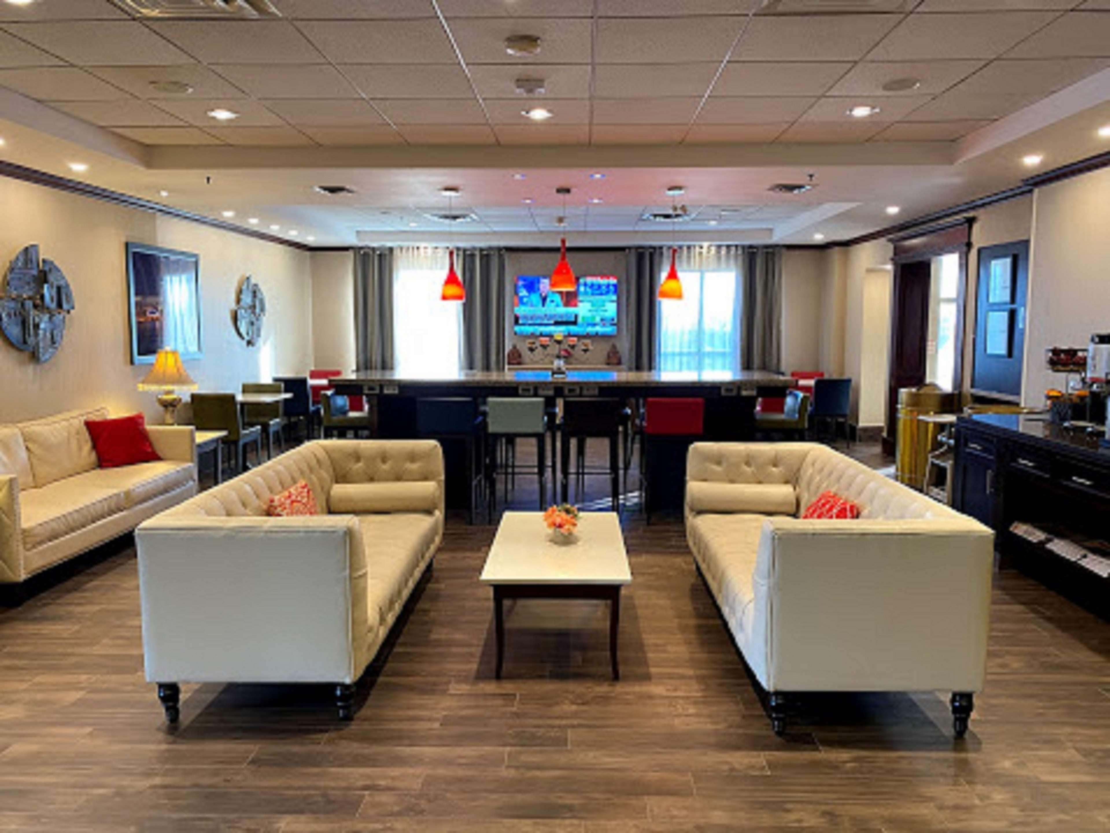Hampton Inn Toronto-Mississauga West מראה חיצוני תמונה